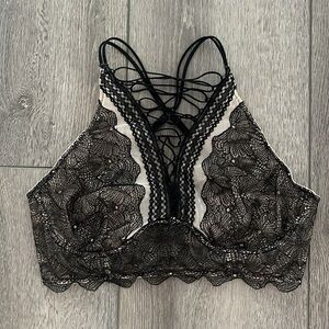 Victorias Secret Very Sexy Unlined Lace Up Front High Neck Bralette m
